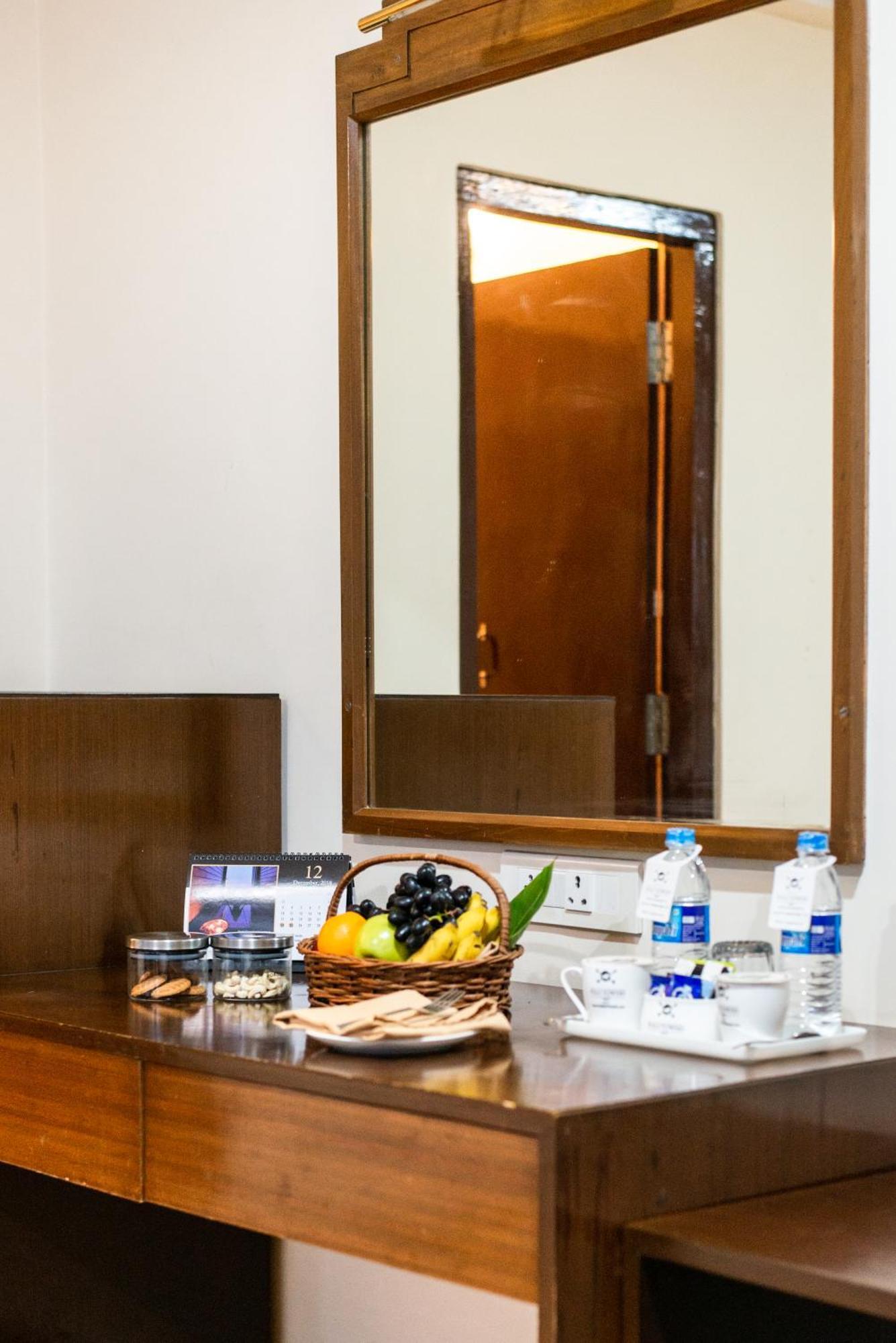 Polo Tura Hotel Екстериор снимка