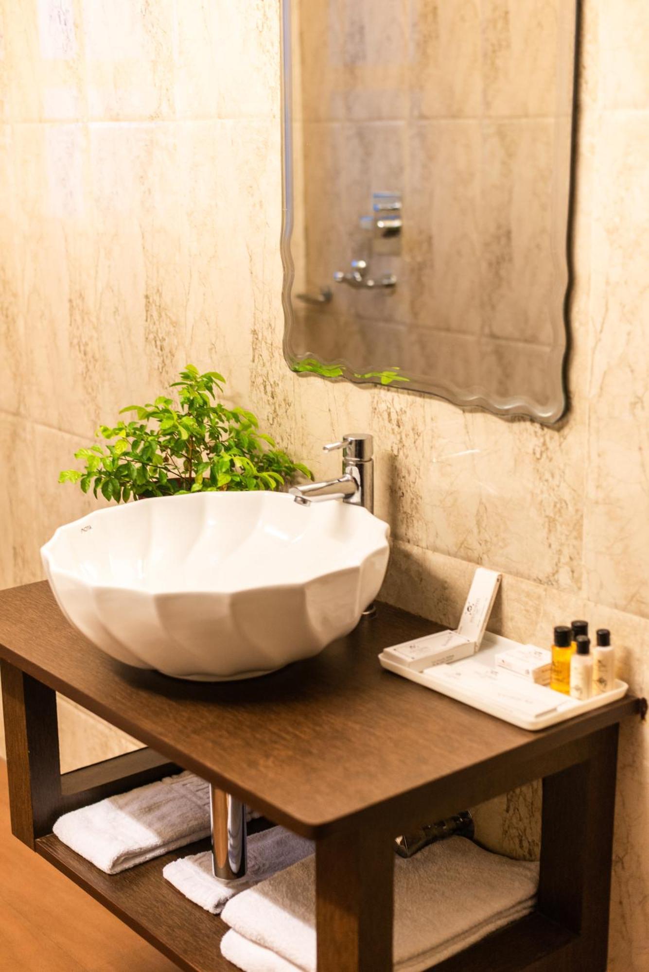 Polo Tura Hotel Екстериор снимка